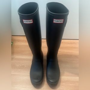 Hunter Original Tall Rain Boots - size 11, Black Matte